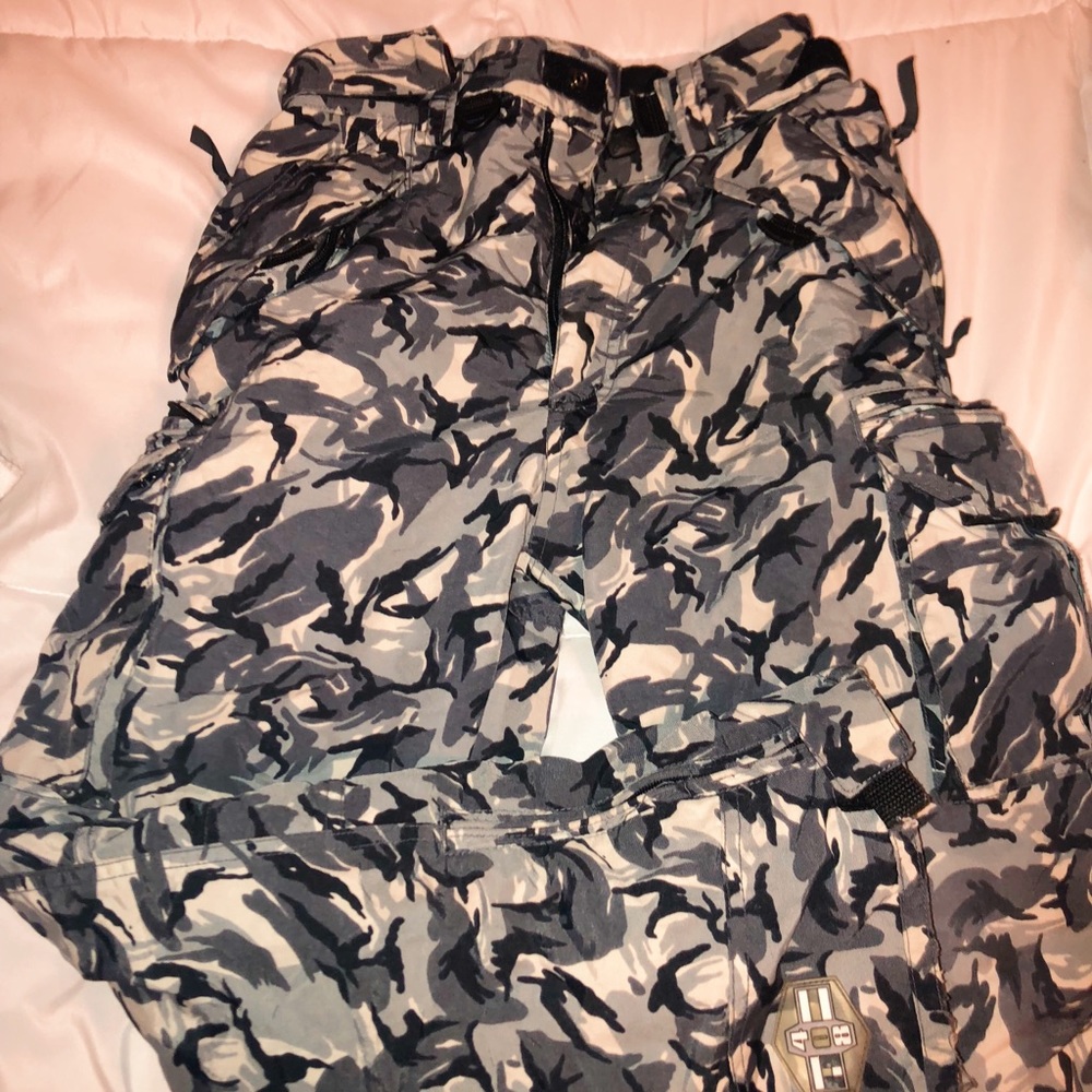 thrifted camo pants!